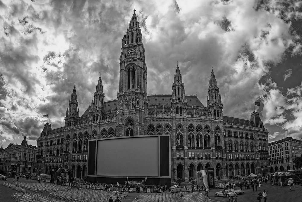 Rathaus Wien Gewitterstimmung