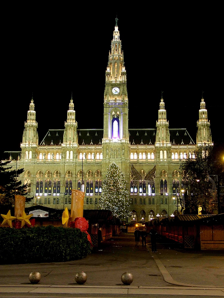 Rathaus Wien...mit Weihnachtlichen Glanz, nach 22h