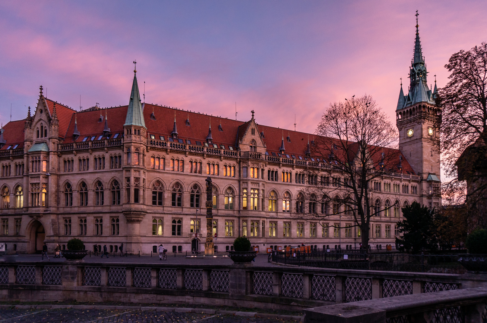 Rathaus zur blauen Stunde  -  Braunschweig