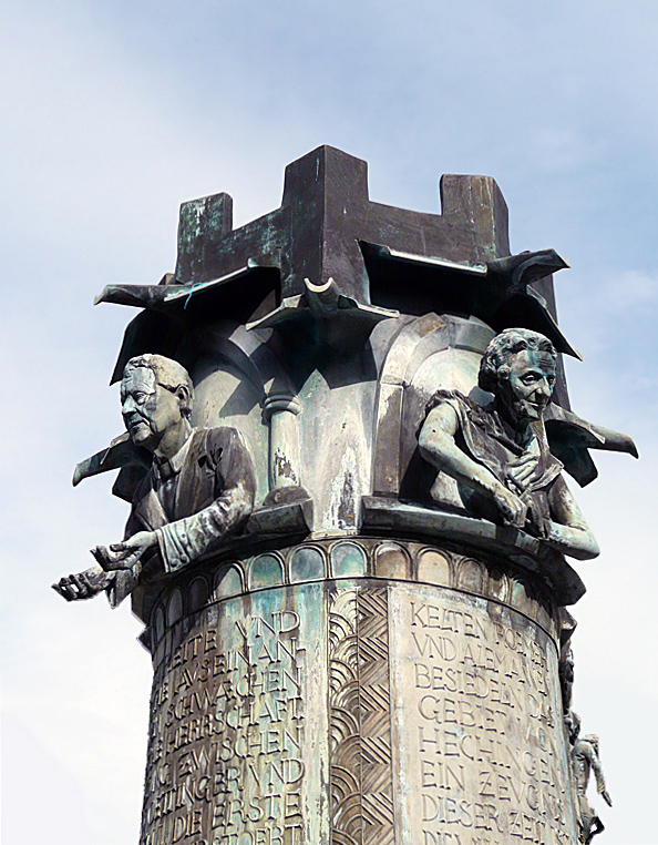 Rathausbrunnen II