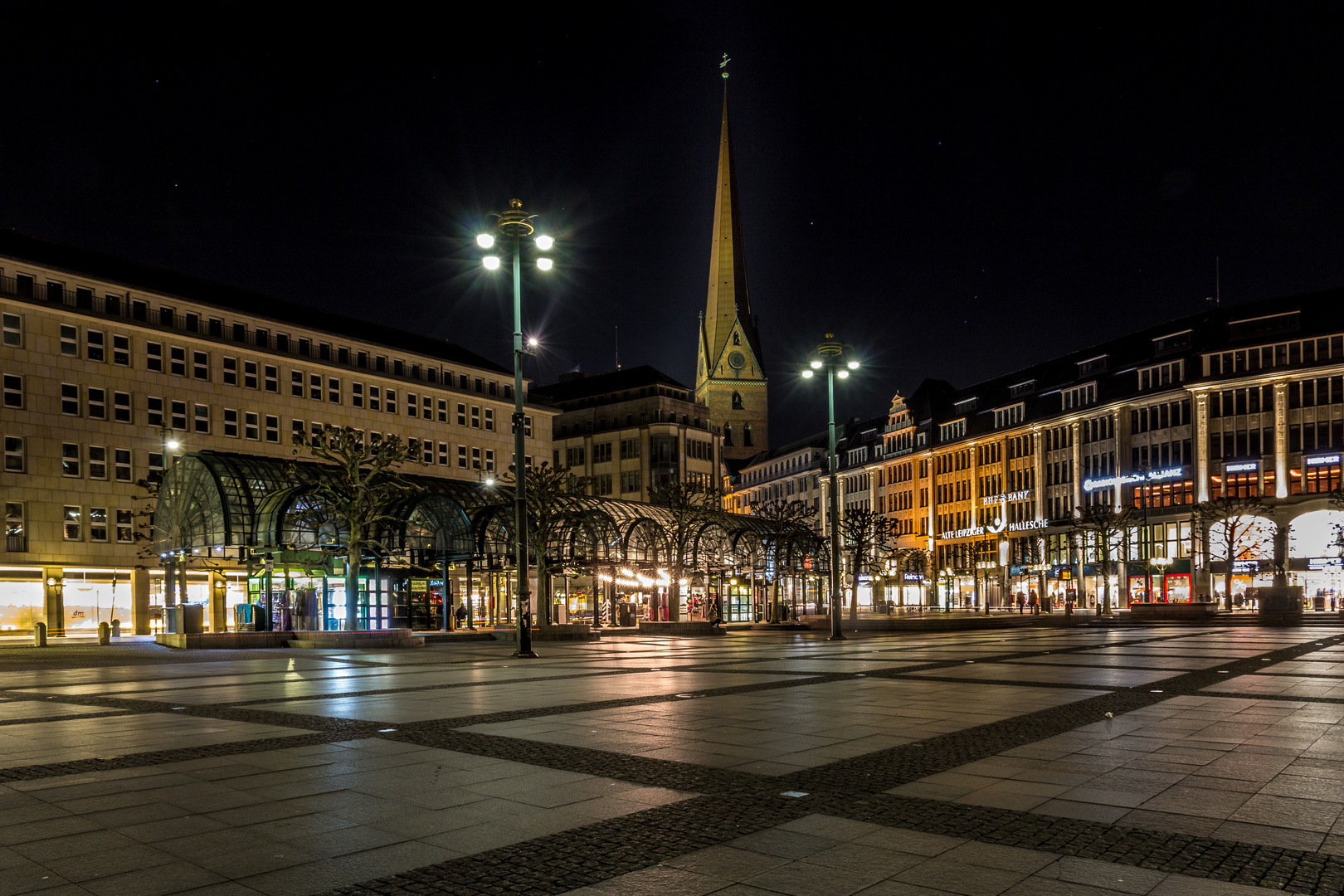 Rathausmarkt mit.....