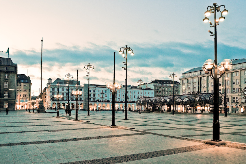 Rathausplatz anno 2008