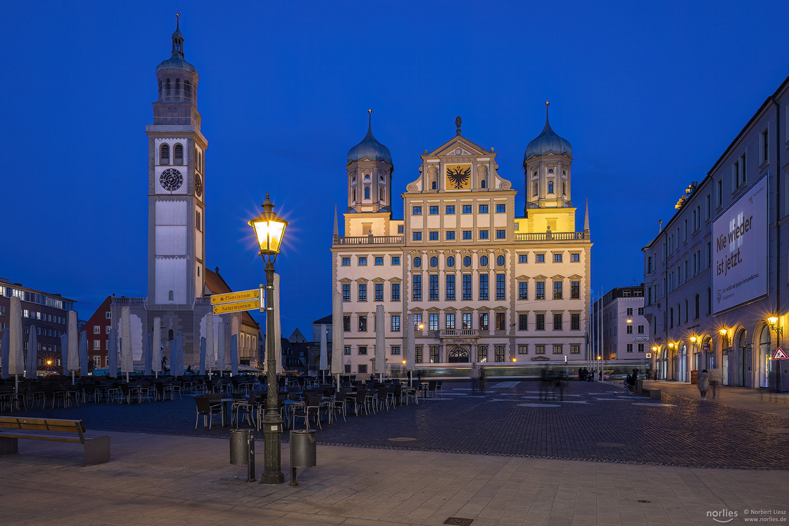 Rathausplatz Augsburg zur Blauen Stunde