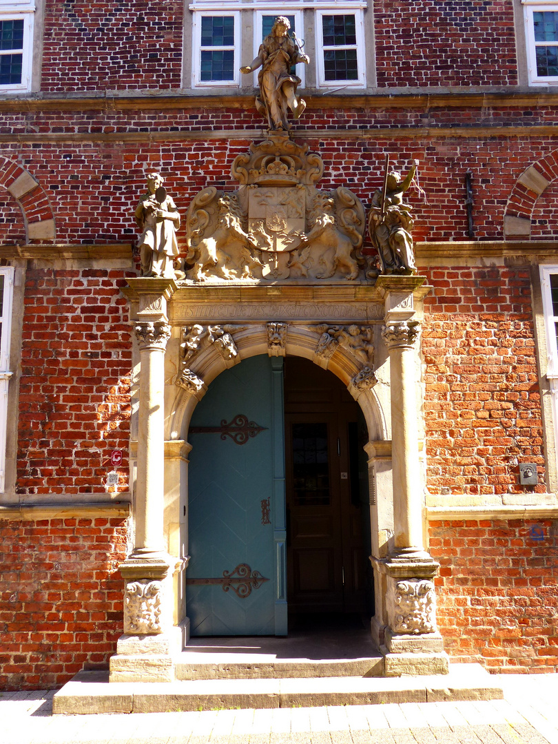 Rathaustür in Stade