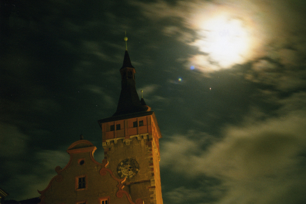 Rathausturm im Mondschein