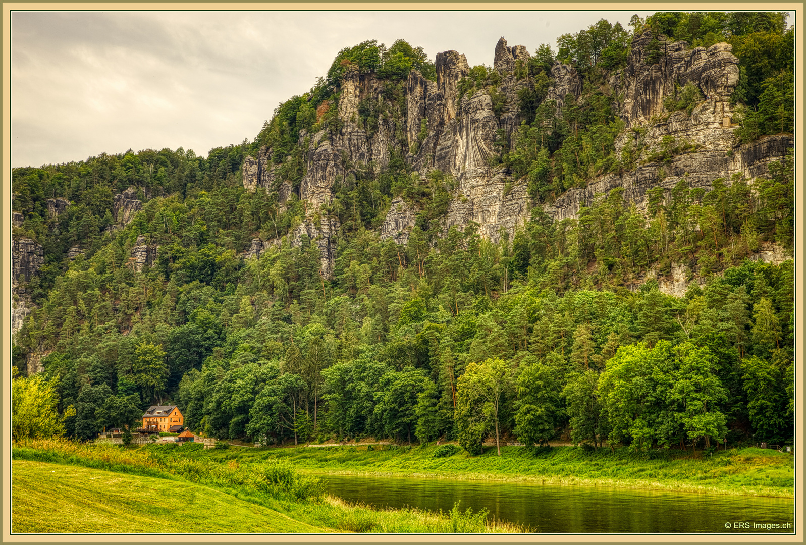 Rathen an der Elbe Sächsische Schweiz Aussichtspunkt Bastei HDR 2020-07-24 004 ©