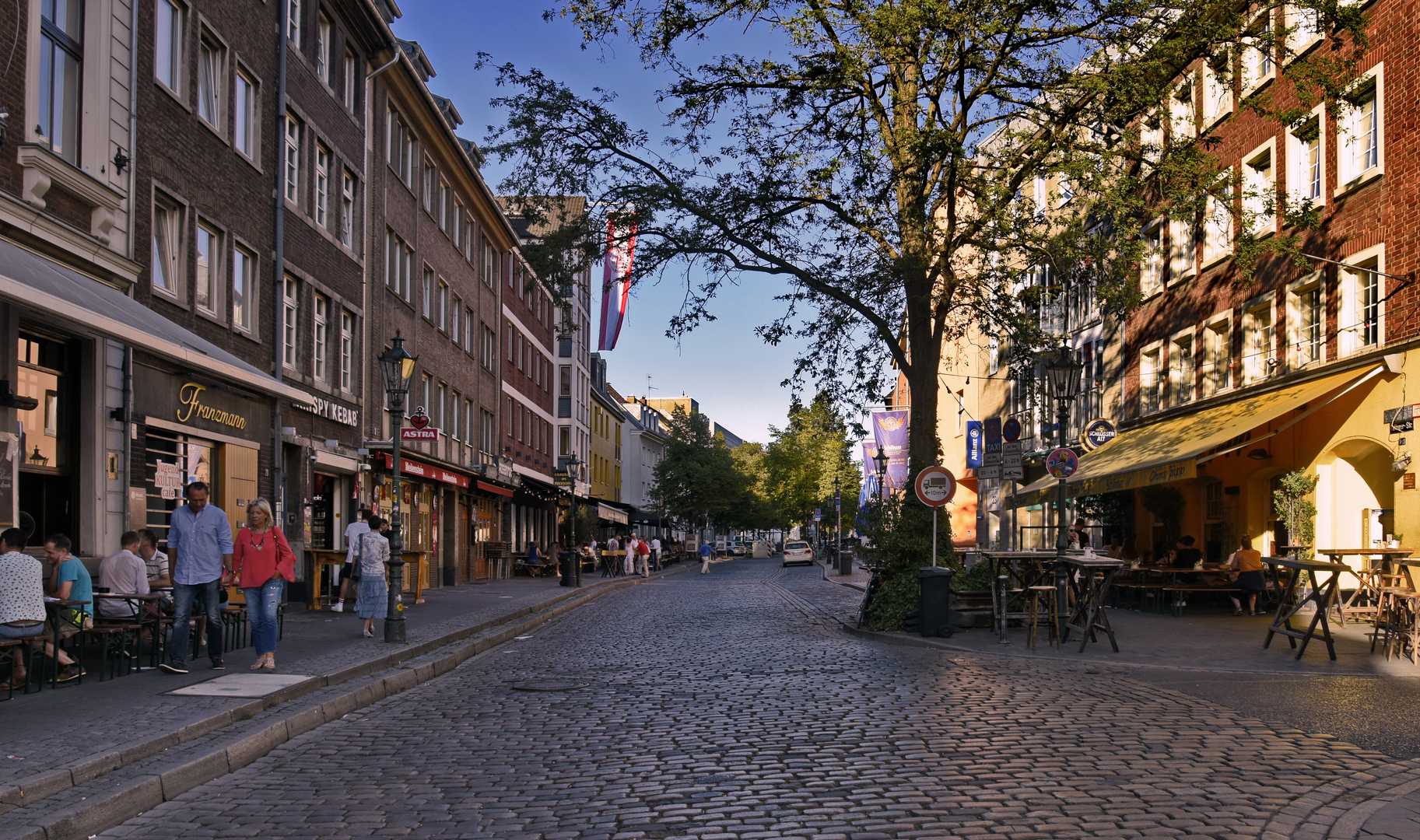 Ratinger Gasse Düsseldorf