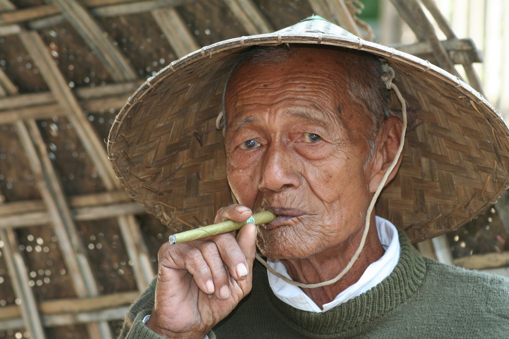 Rauchen erlaubt in Myanmar