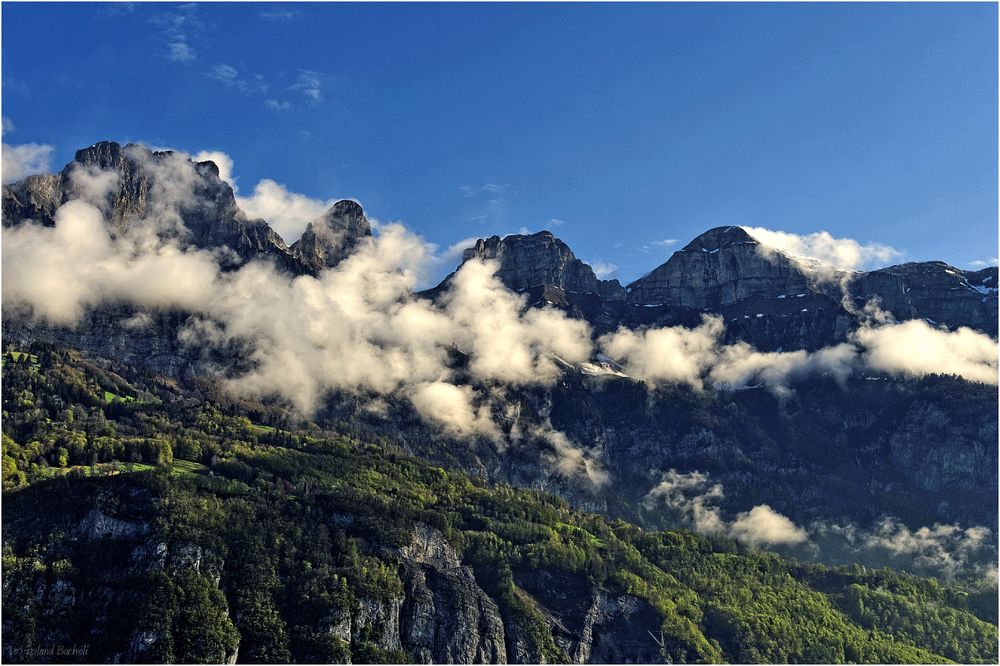 [ Rauchende Berge ]