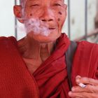Rauchender Mönch