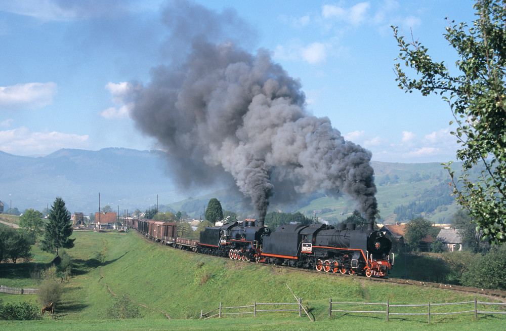 Rauchschwaden über Rachov