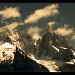 RAUCHZEICHEN ÜBER PATAGONIEN