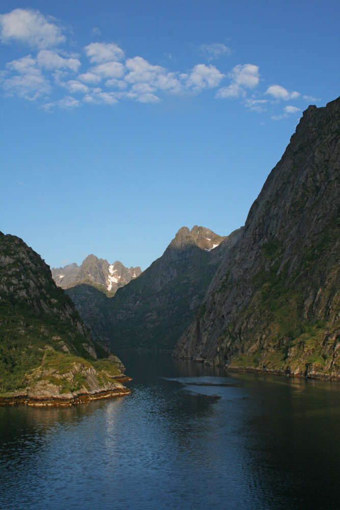 Rauchzeichen überm Trollfjord