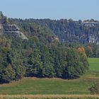 Rauenstein, Nonnenfelsen und Bastei auf der anderen Elbseite