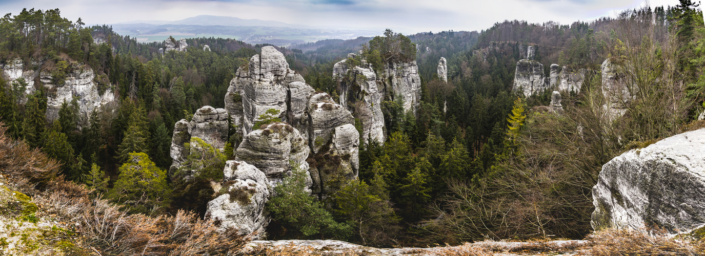 Rauhe Felsen