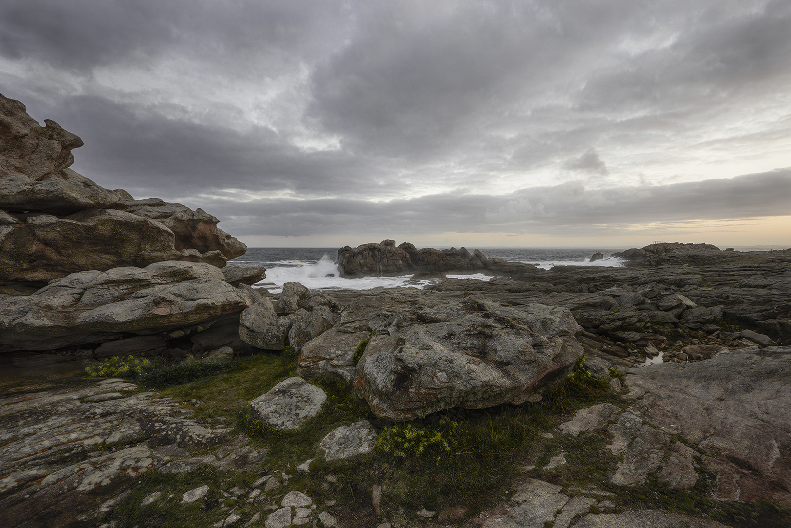 Rauhe Küstenlandschaft, Bretagne 2015