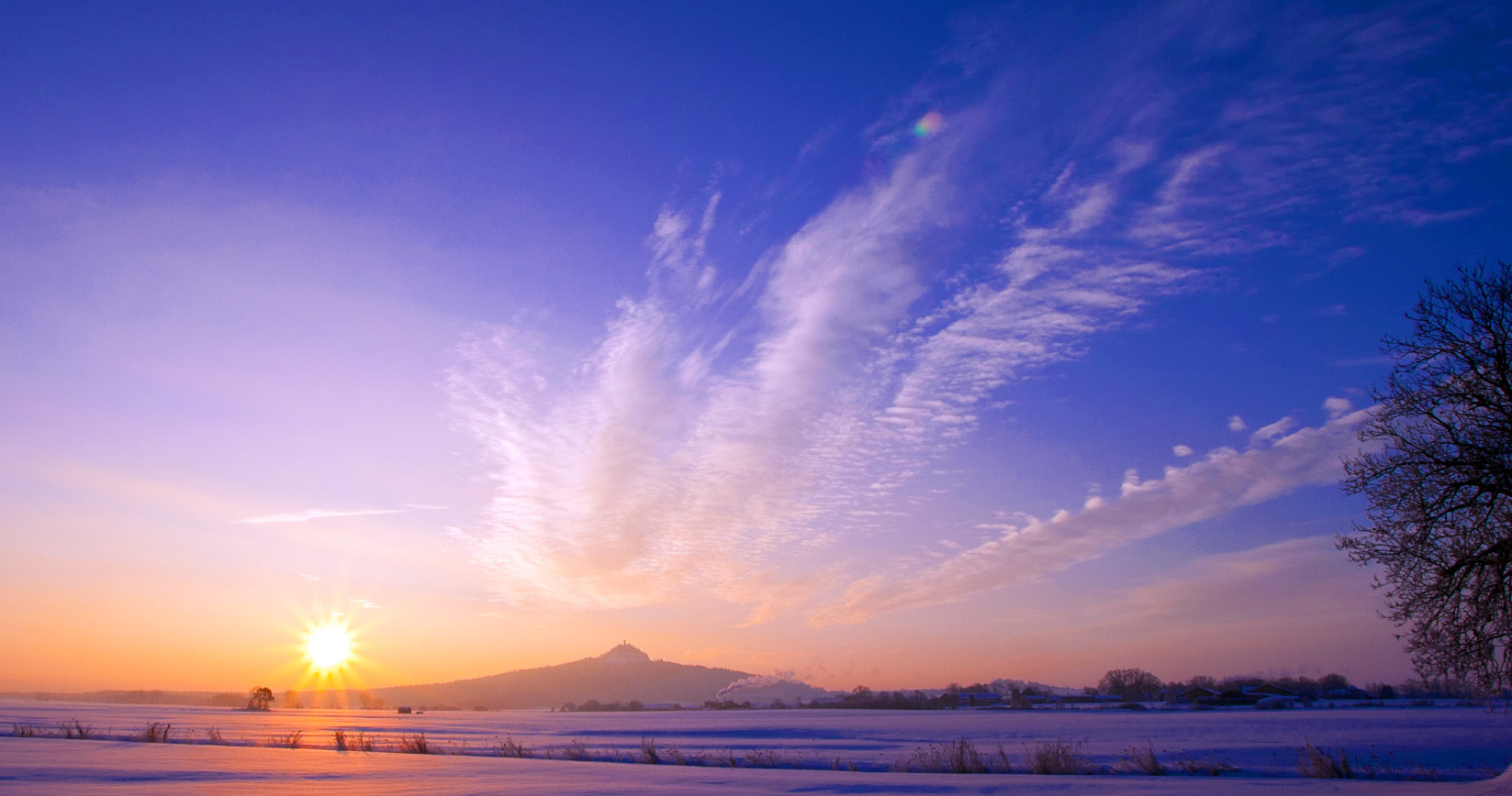 Rauher Kulm in winterlicher Landschaft