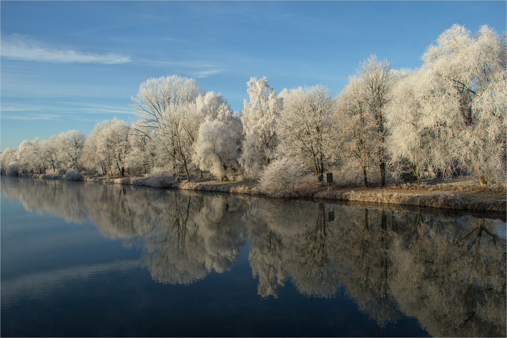 Rauhreif Foto &amp; Bild | winter, wasser, bäume Bilder auf fotocommunity
