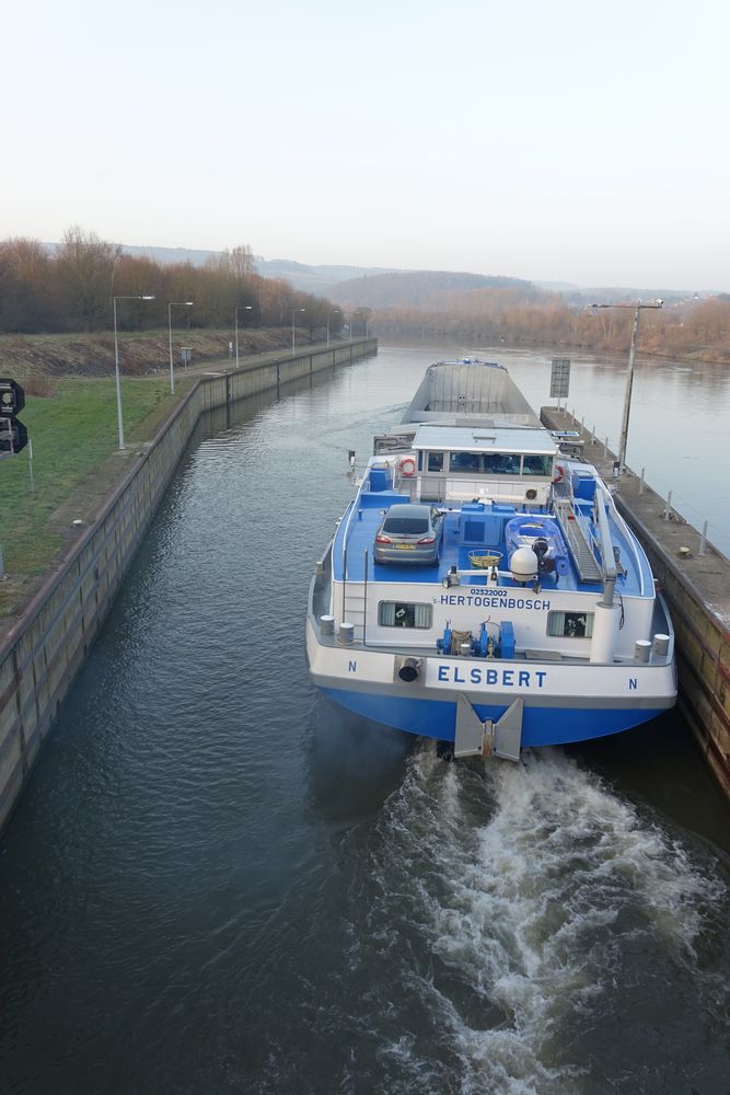 Raus aus der Schleuse