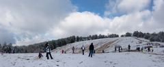 raus aus der Stadt - Ski und Rodel......