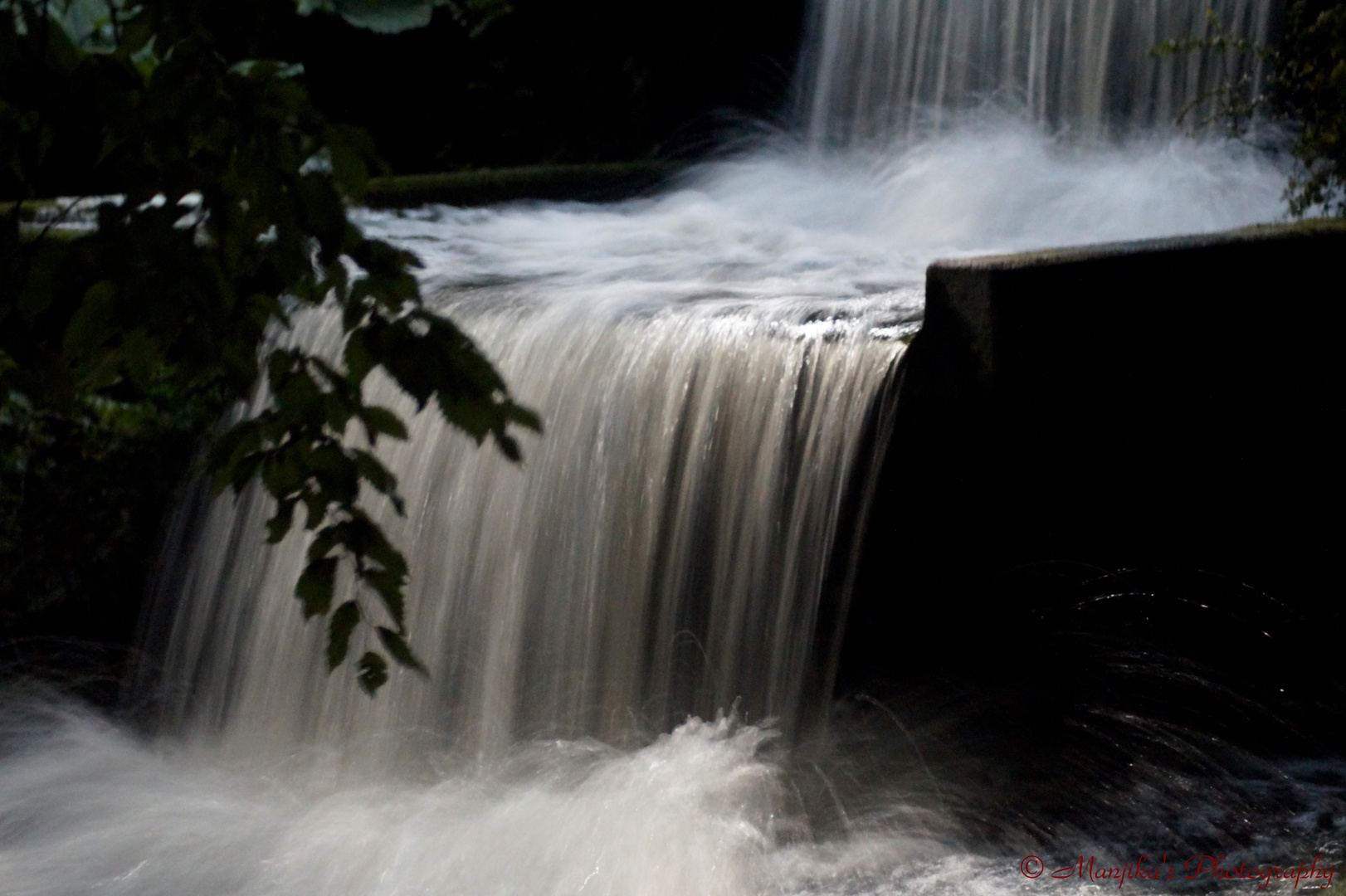 Rauschen des Wasser