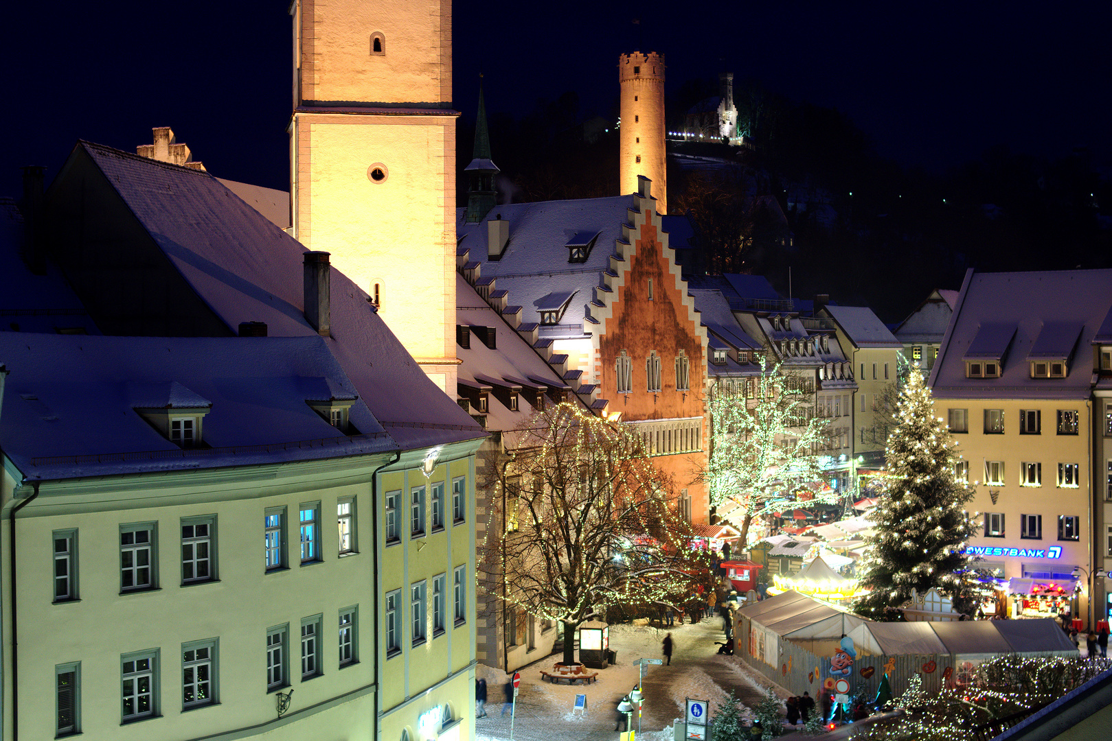 Ravensburg im Schnee beim Weihnachtsmarkt