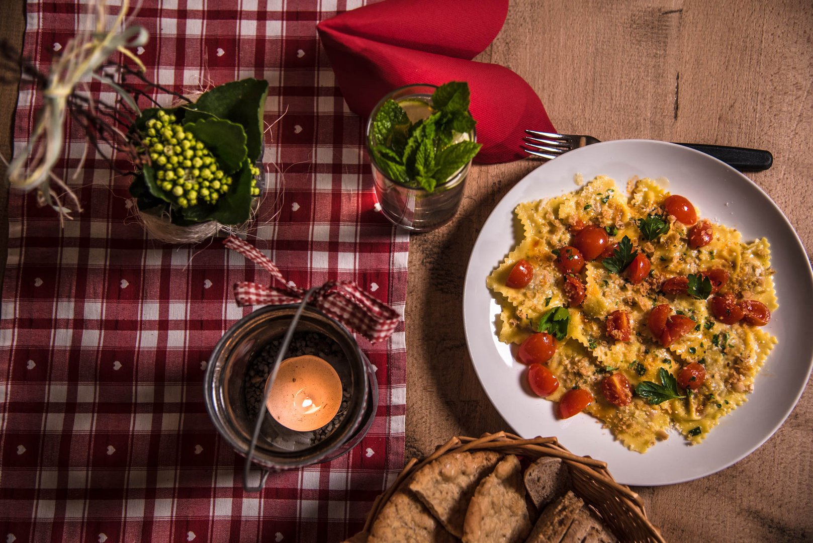 Ravioli mit Kirschtomaten