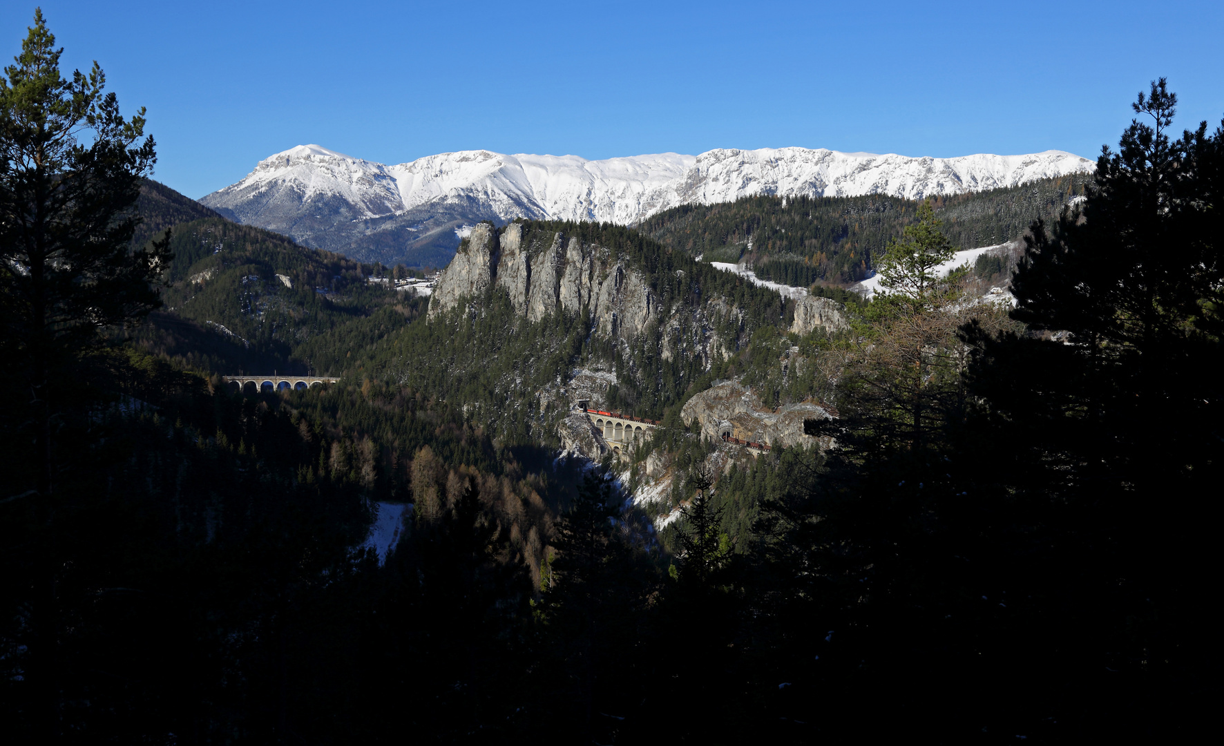 Raxalpe und die Polleroswand...