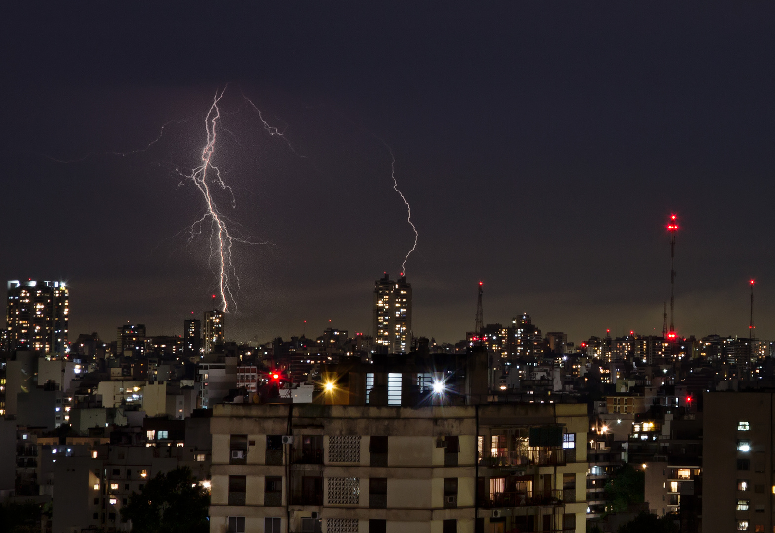 Rayos en la ciudad