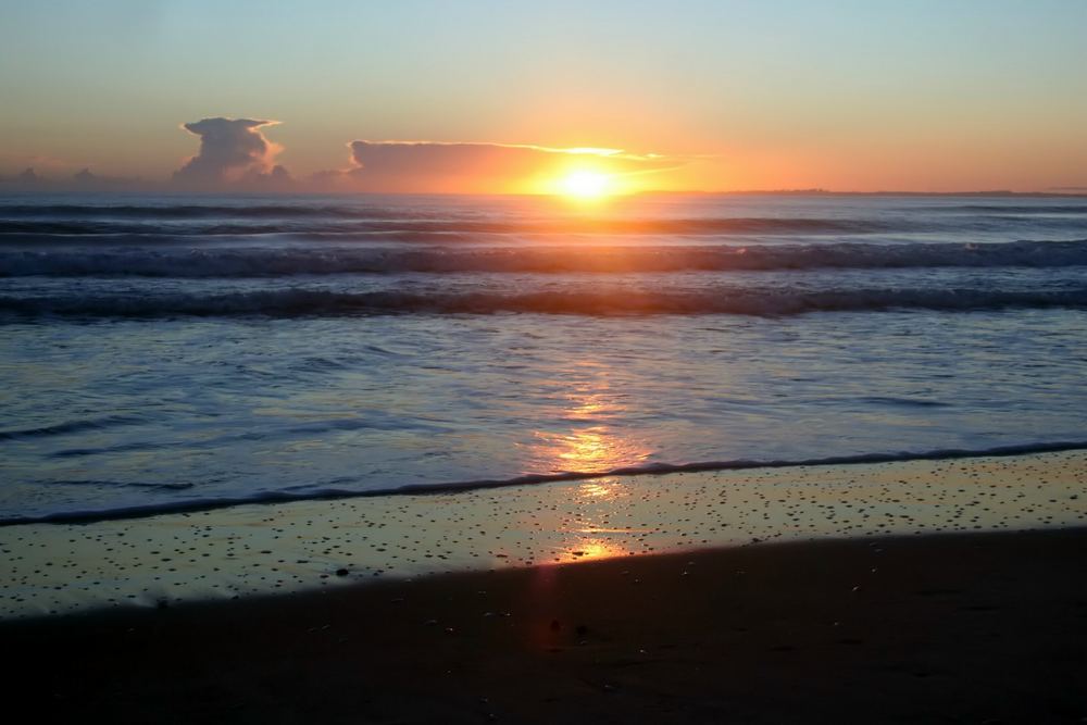 rays of the early morning sun