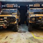 Rc Modellbau Garage mit Land Rover D110 und D90 Camel Trophy Fahrzeugen 