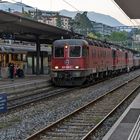 Re 14/14 mit schwerem Güterzug in Lugano