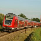 RE 160 in der Morgensonne