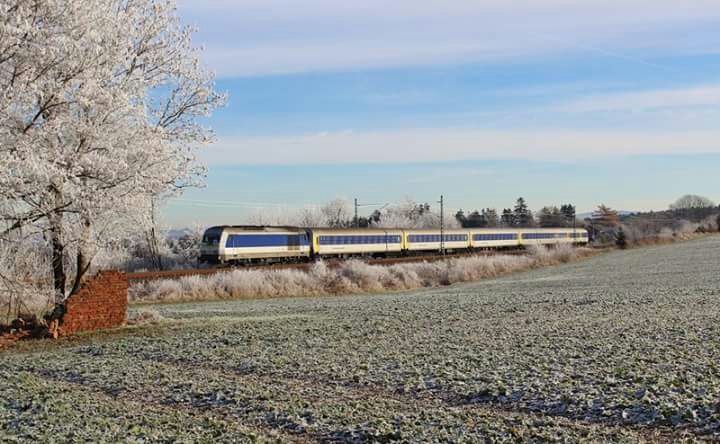 RE 26970 von Dresden nach Hof 