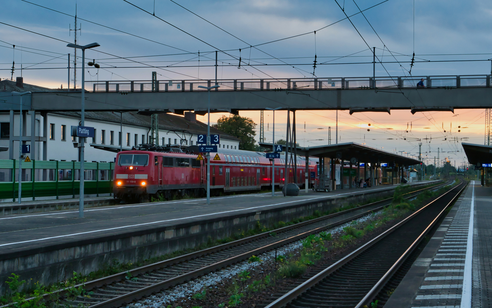 RE 3 im Bahnhof Plattling