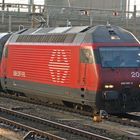 Re 460 067-2 mit ICE- Ersatzzug von Zürich nach Basel Bad Bf