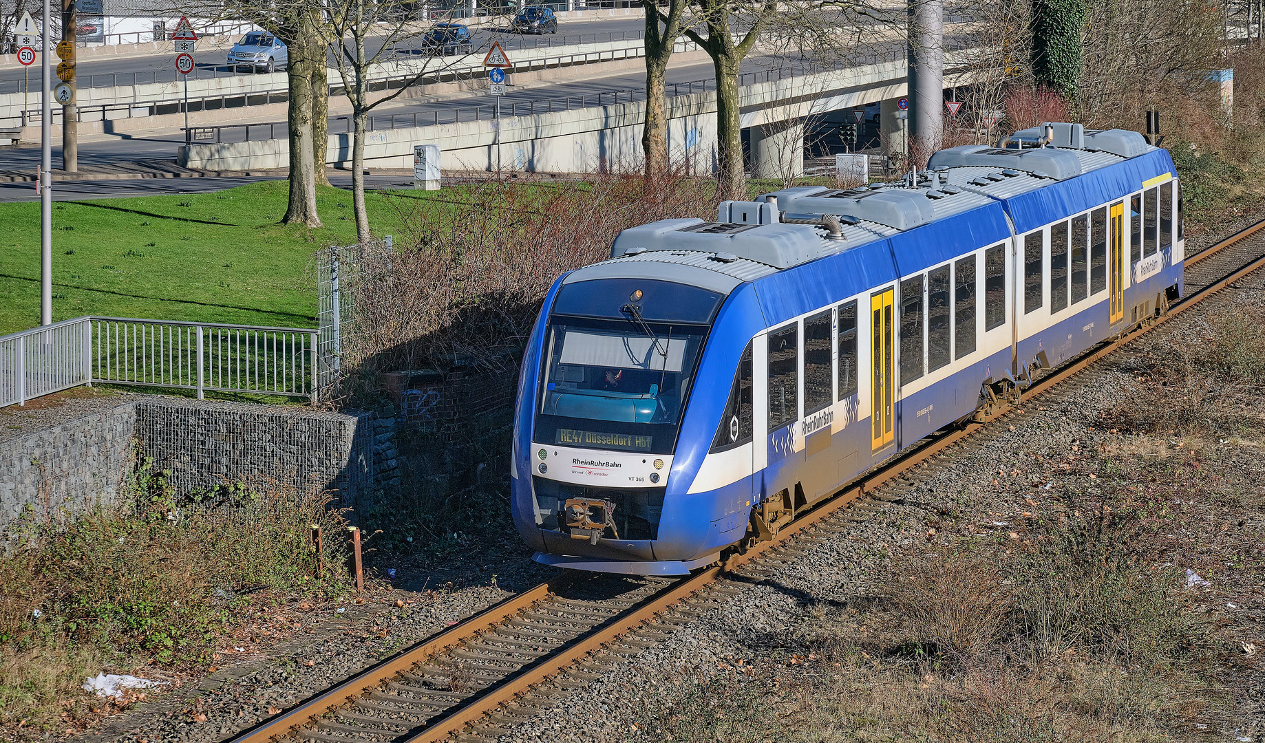 RE 47 am 8.2.2023 in Remscheid Hbf