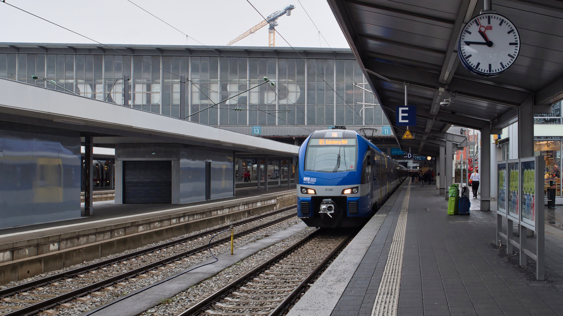 RE 5 im Münchener Hauptbahnhof