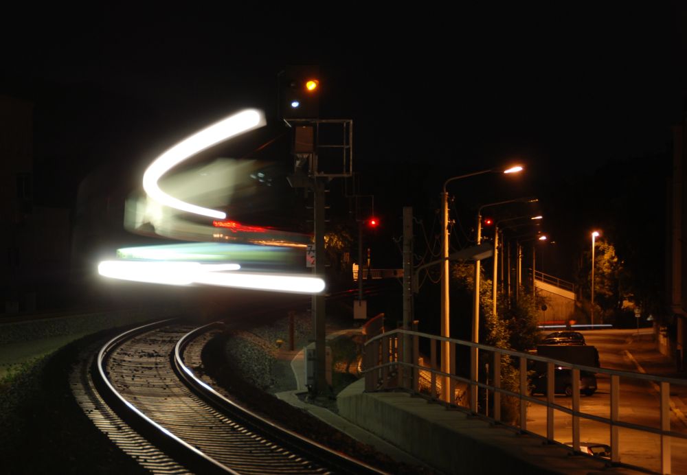 RE ... bei der Einfahrt in den Bahnhof Gera-Süd