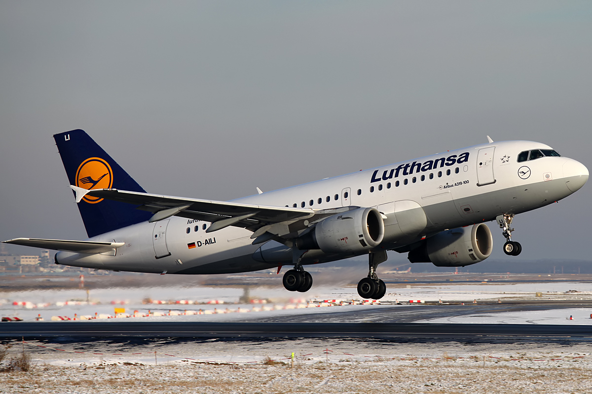 Ready for take off...... Frankfurt Airport - Lufthansa Airbus A319