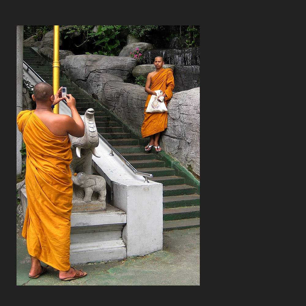 recently in the park, in front of me two monks ...