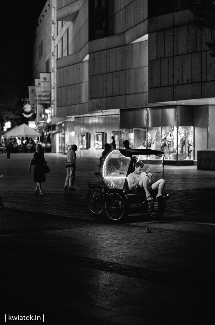 Recess at Marienplatz | Munich, August 2016