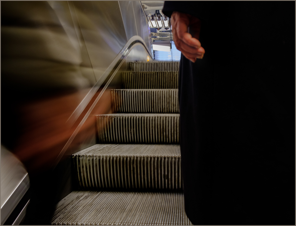 ...rechts stehen links gehen... Foto & Bild streetfotografie ohne menschen, dokumentation