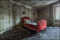 Red abandoned bed