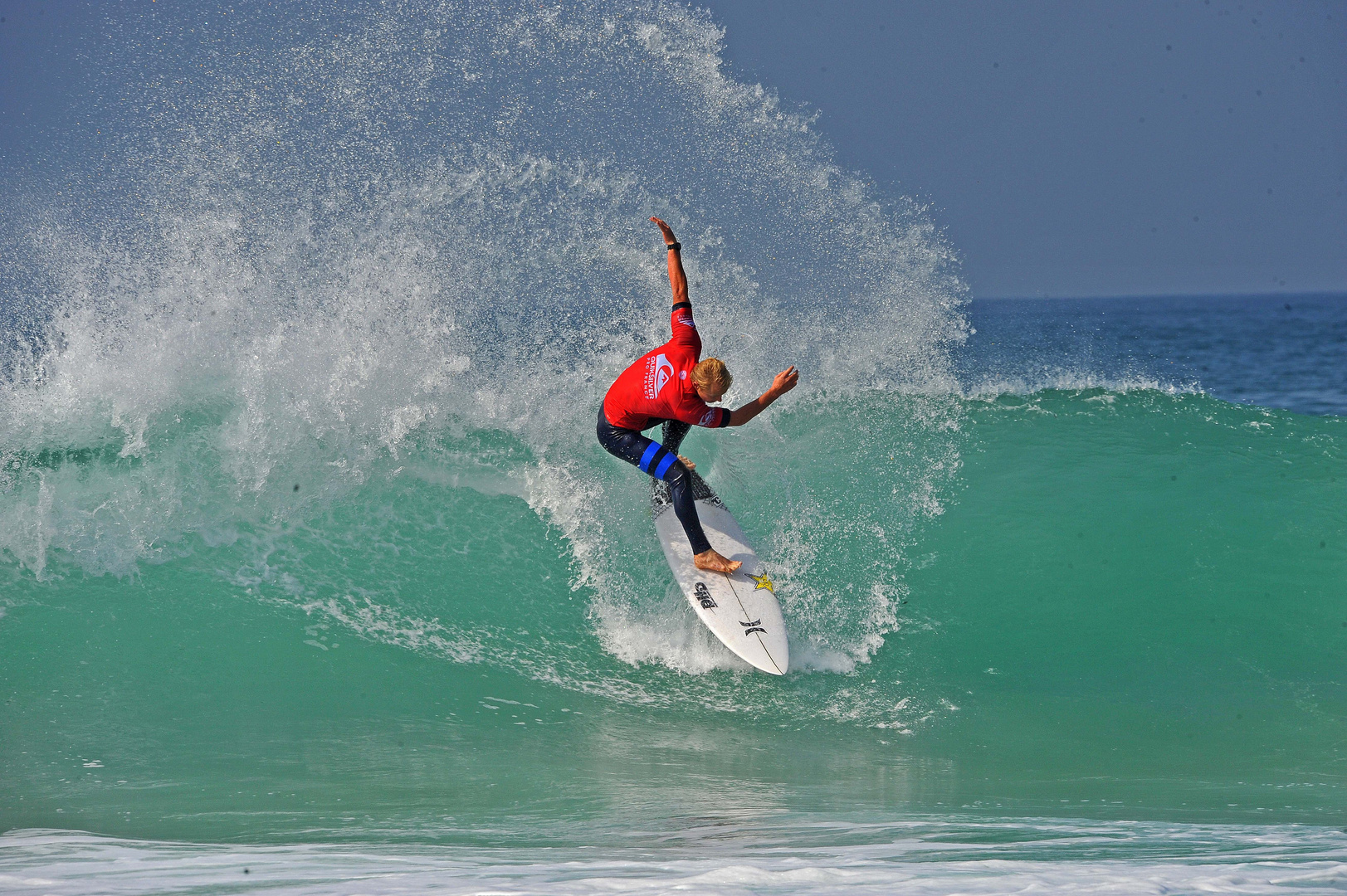 red and blue surfing !: