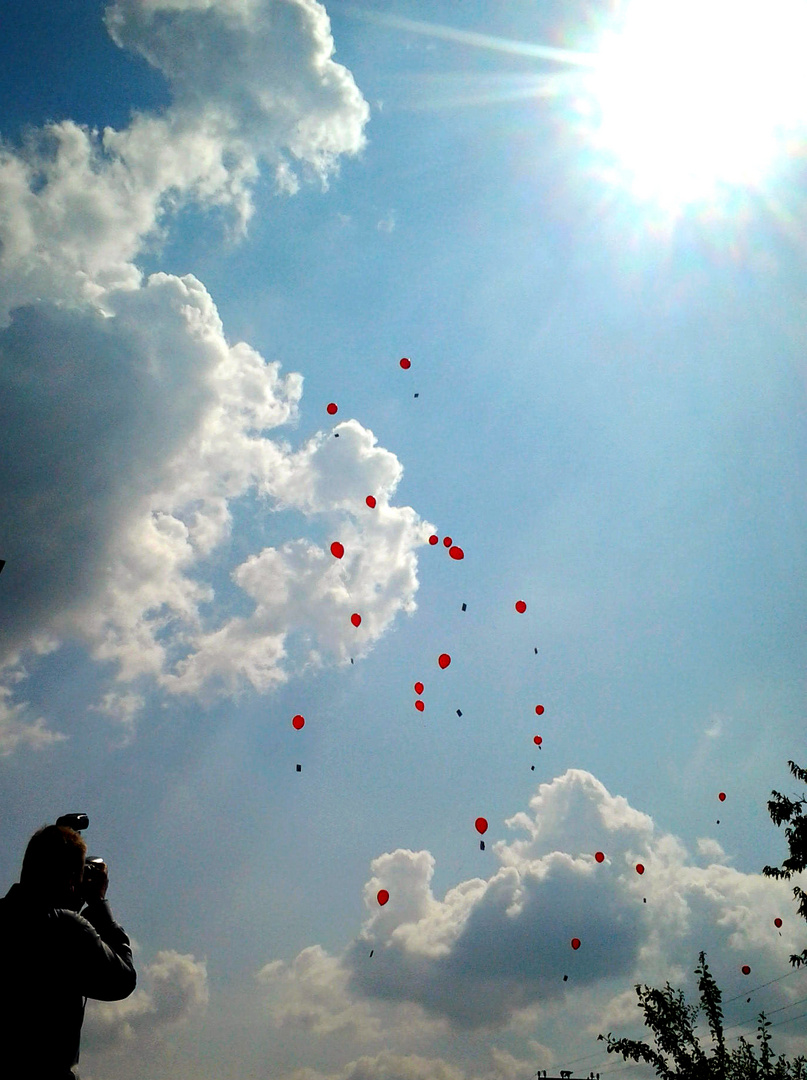 red ballons