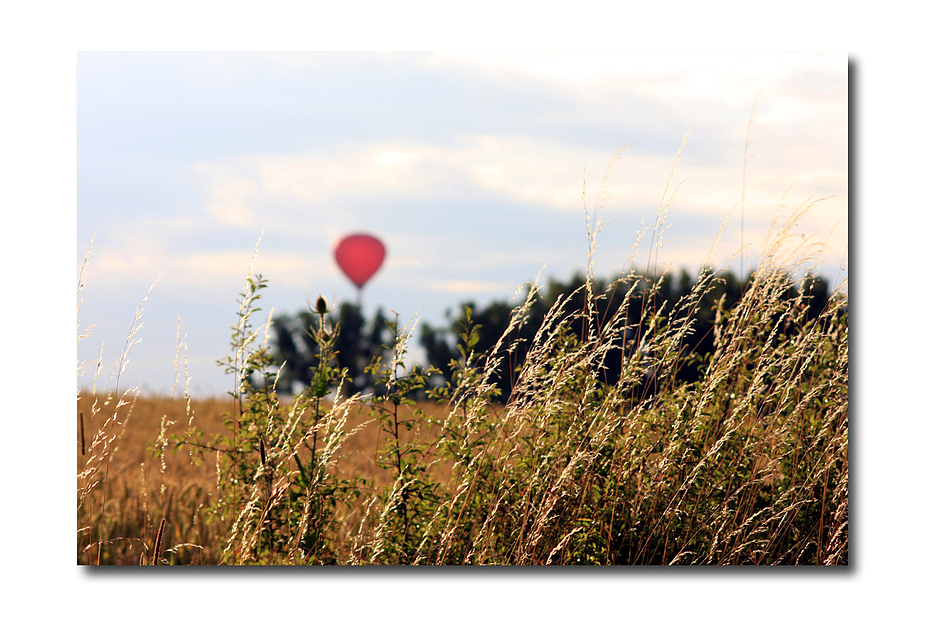 red balloon