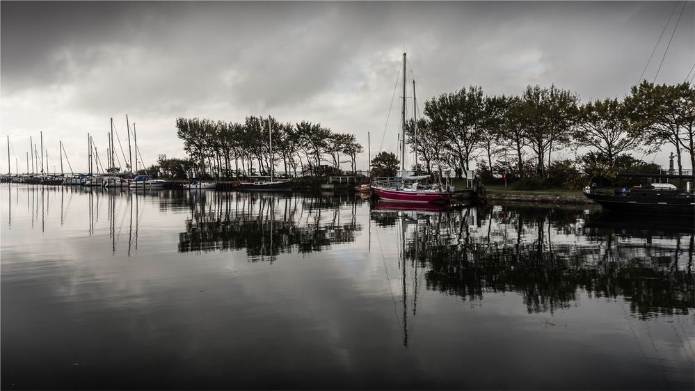 red boat