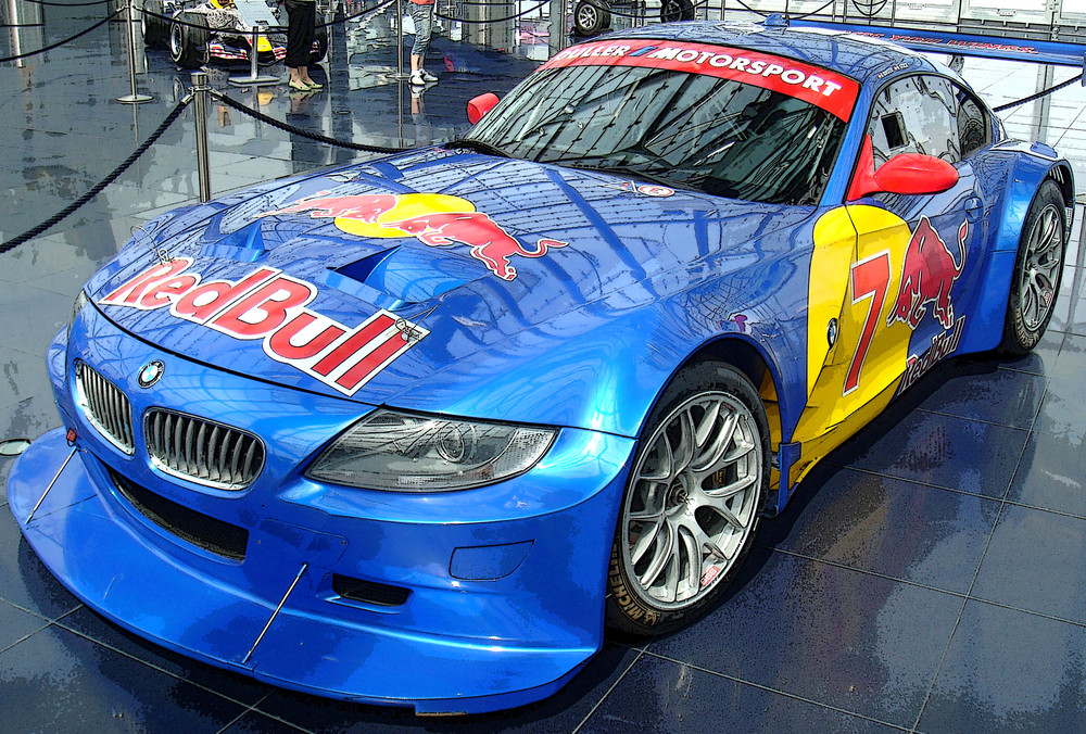 Red Bull - BMW im Hangar 7