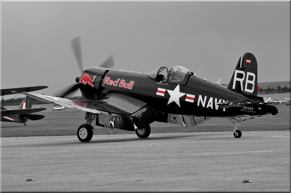 RED BULL Corsair